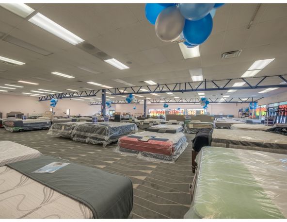Prime Ventura Retail : 4051 E. Main Street, Ventura, CA 93003